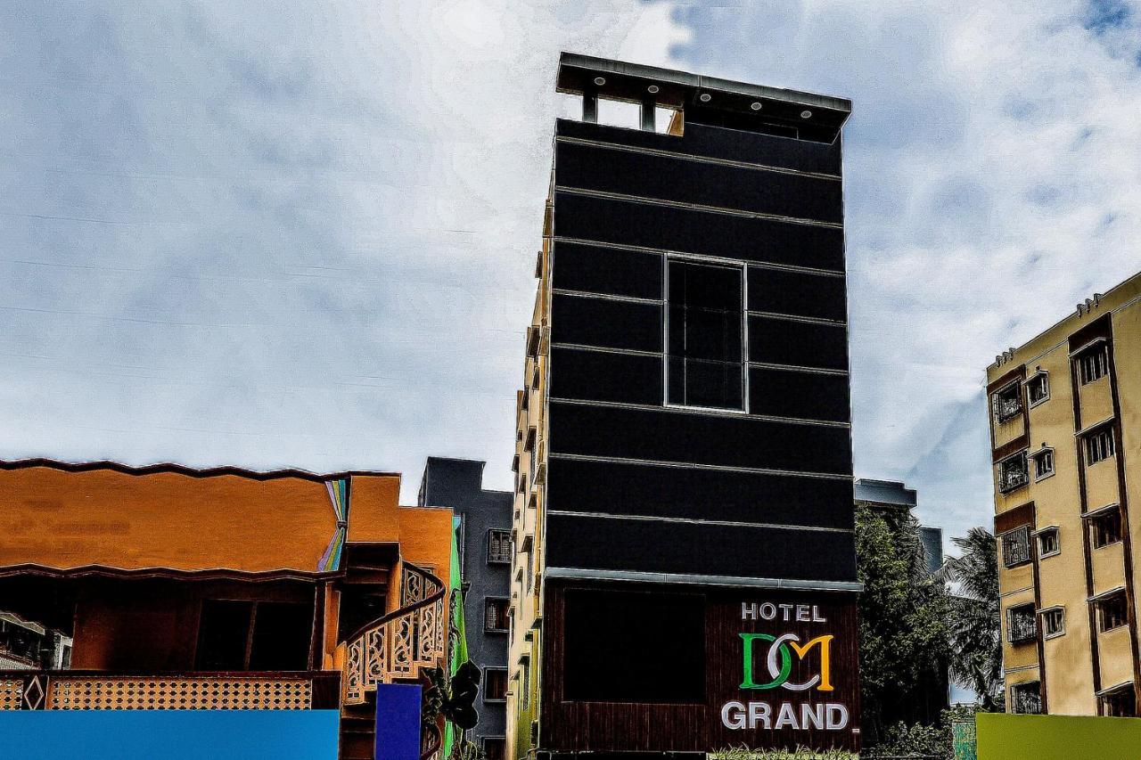 Oyo 16155 Hotel Dcm Grand Vijayawāda Eksteriør billede
